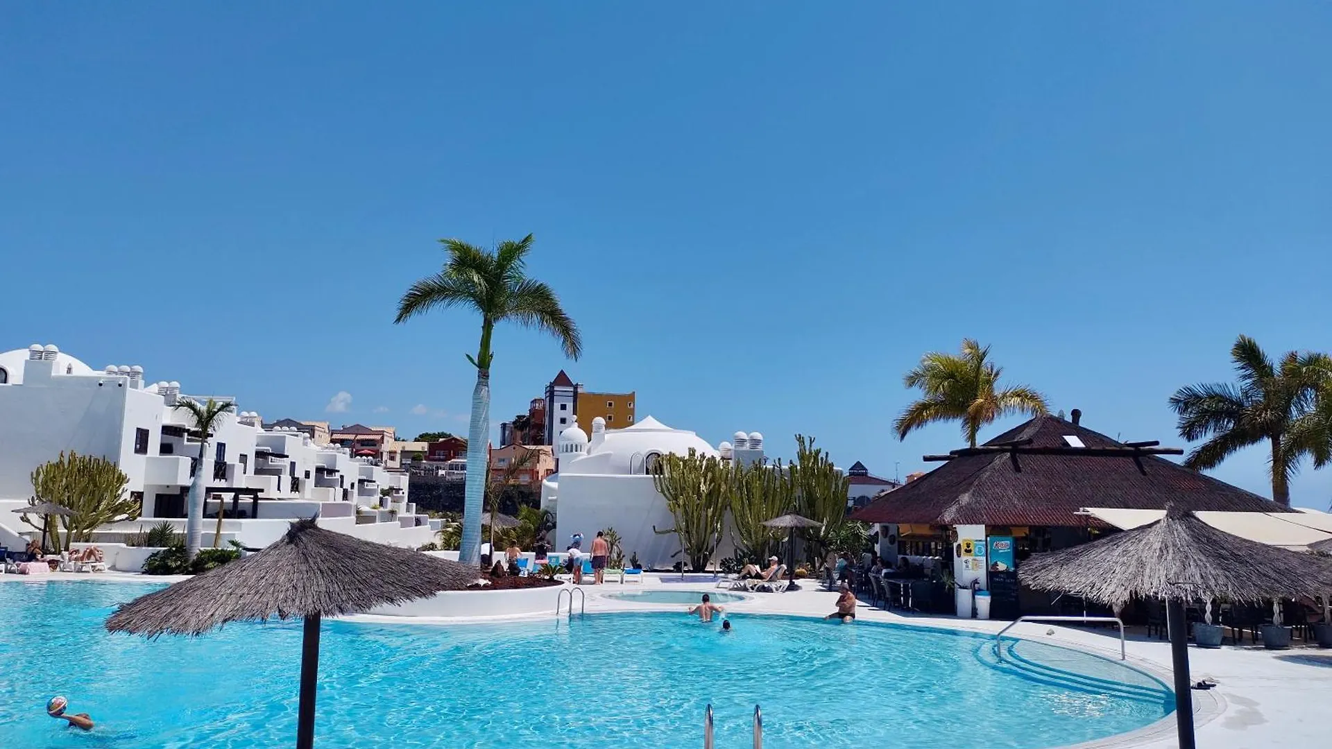 شقة Playa Paraiso أذيخي